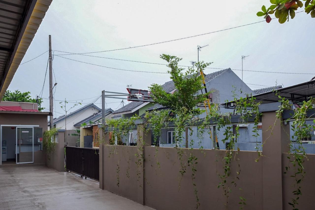 Reddoorz Syariah Near Exit Tol Pemalang Comal 2 Exterior foto